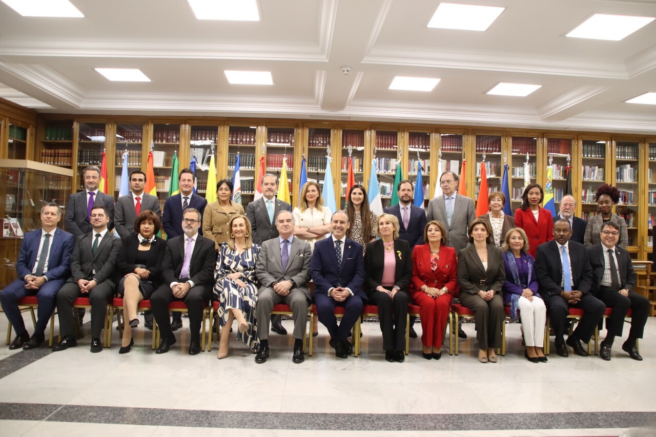 El ICAM avanza hacia la I Cumbre Iberoamericana de 2025 con un encuentro con embajadores de Latinoamérica y el Caribe
