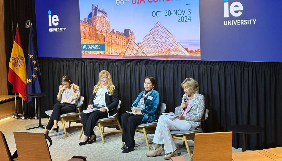 Isabel Winkels interviene en la inauguración del Business and Human Rights Forum de la UIA y modera un panel sobre las obligaciones éticas de la abogacía