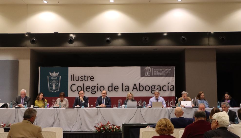 El Colegio de la Abogacía de Madrid aprueba un presupuesto de 32,4 millones de euros para 2025 con el foco puesto en digitalización, acción social y el plan ‘cuota cero’