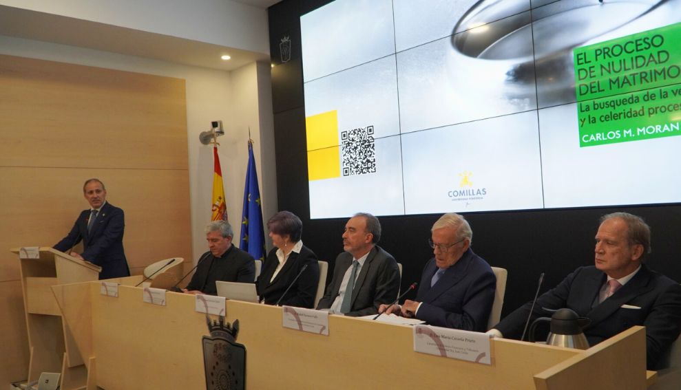 El Decano del ICAM inaugura el acto de presentación del libro sobre nulidad matrimonial del Decano del Tribunal de la Rota de la Nunciatura Apostólica, Carlos M. Morán Bustos