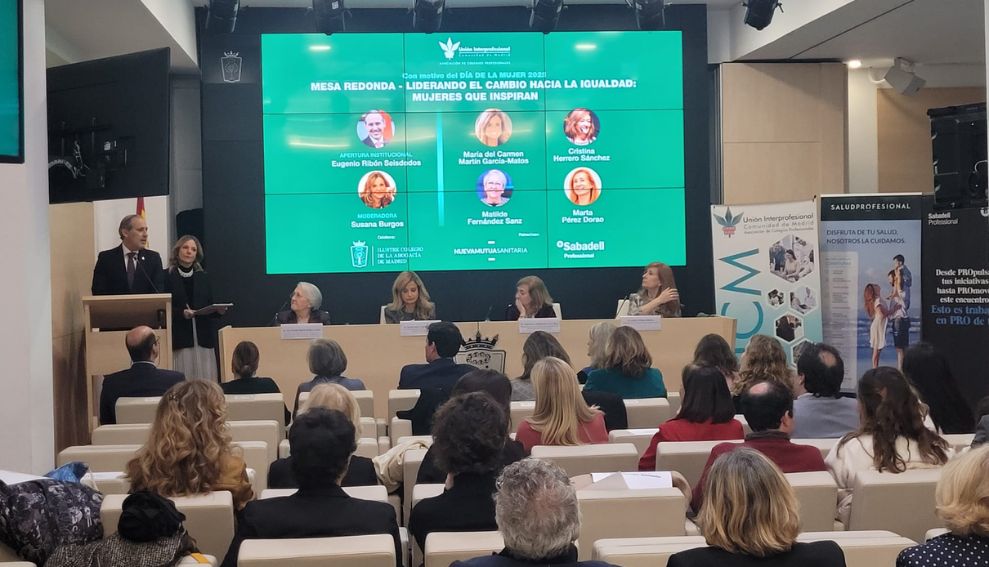 El Decano del ICAM, Eugenio Ribón, inaugura la jornada de UICM con motivo del Día Internacional de la Mujer sobre liderazgo femenino e igualdad en el ámbito profesional