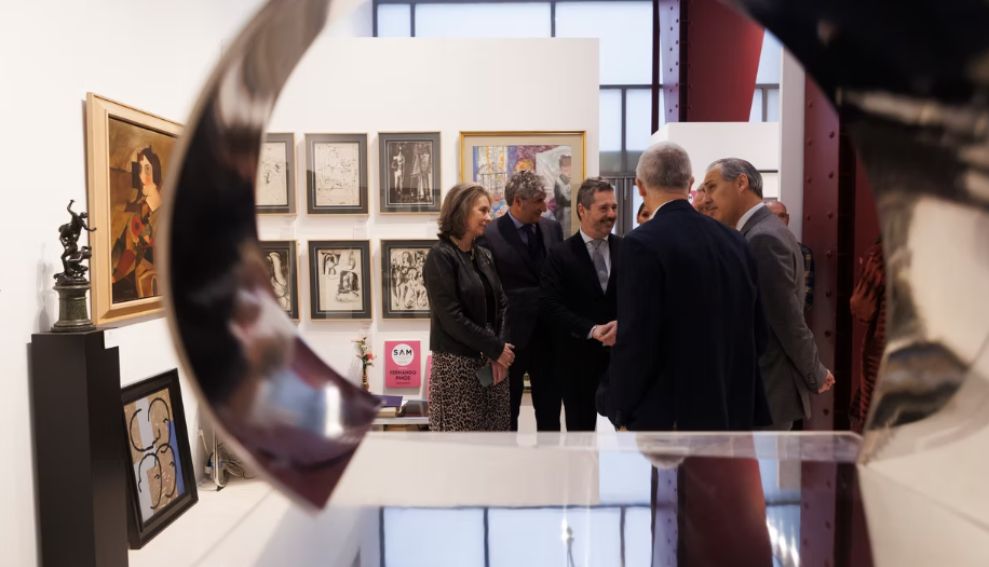 El Decano del ICAM, Eugenio Ribón, inaugura el VIII Salón de Arte Moderno de Madrid