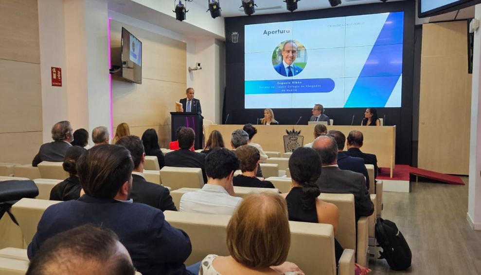 El ICAM acoge la presentación de la segunda edición del Manual de Derecho Digital, dirigido por José F. Estévez