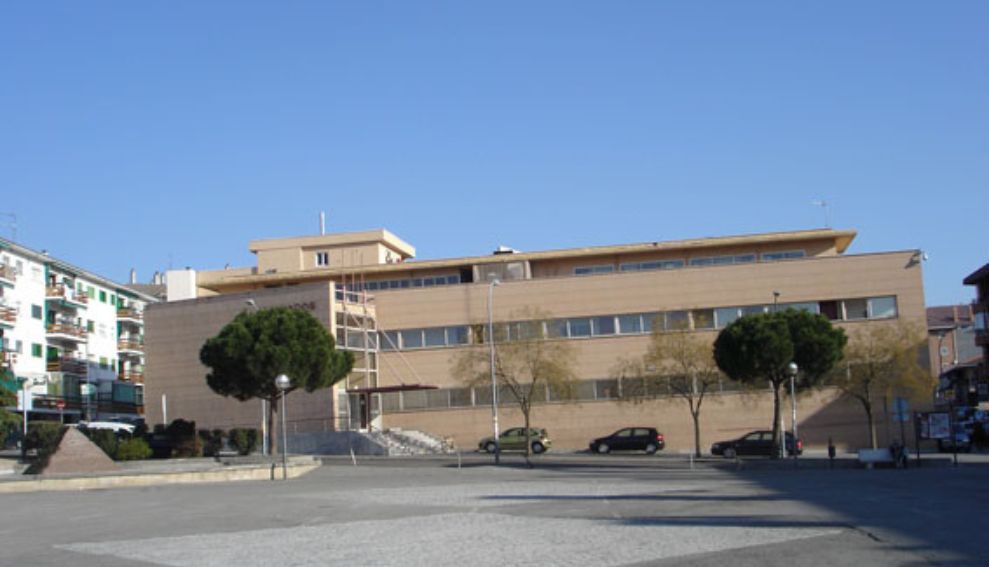 Acuerdo del Decanato de Villalba sobre la distribución de Salas de Vistas con motivo de la implantación del Tribunal de Instancia en el partido judicial de Collado Villalba