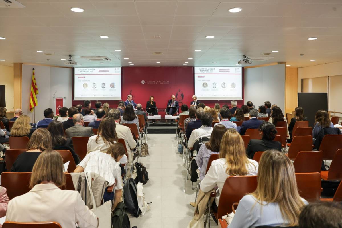 Eugenio Ribón présente la première étude sur le droit d’entreprise à Barcelone dans le cadre de la IIème Rencontre de Droit des Affaires ICAM-ICAB – ICAM