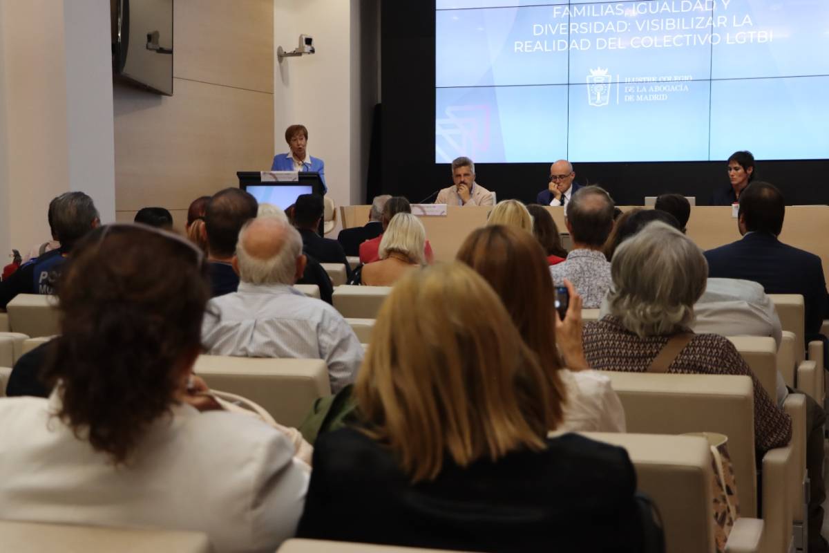 El ICAM pone el foco en los desafíos del colectivo LGTBI en el entorno familiar, educativo y laboral