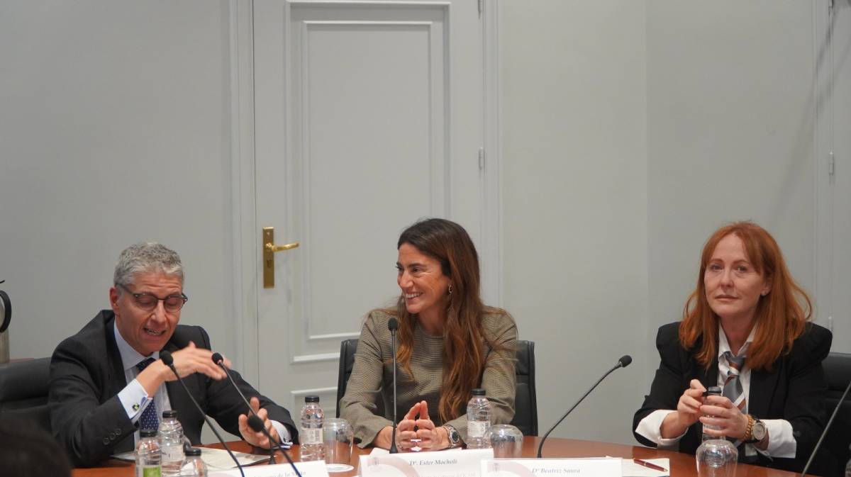 La Diputada Ester Mocholí inaugura la sesión de la Sección de Compliance poniendo en valor el acuerdo firmado con el Instituto de Oficiales de Cumplimiento (IOC)