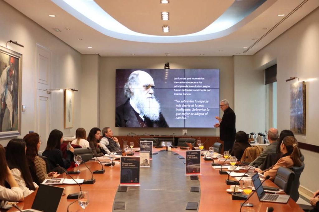 Thomas Gerlach durante la segunda sesión de los Desayunos ICAM Avanza