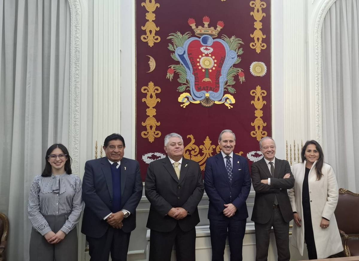 El Decano del ICAM, Eugenio Ribón, recibe la visita institucional del rector de la Universidad Católica de Santa María de Arequipa