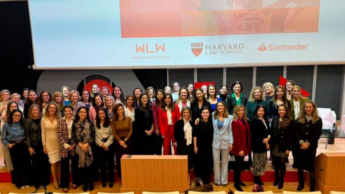 El ICAM impulsa el liderazgo femenino con dos becas para el programa ejecutivo de Harvard Law School y WLW