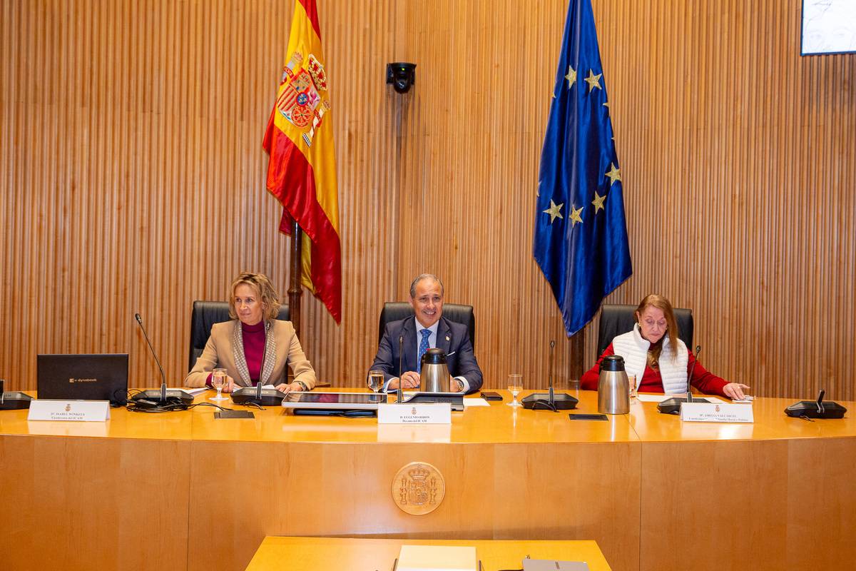 La XIII Cumbre de Mujeres Juristas fija una hoja de ruta para una IA con garantías: transparencia, auditorías y protección frente a la discriminación y la violencia digital