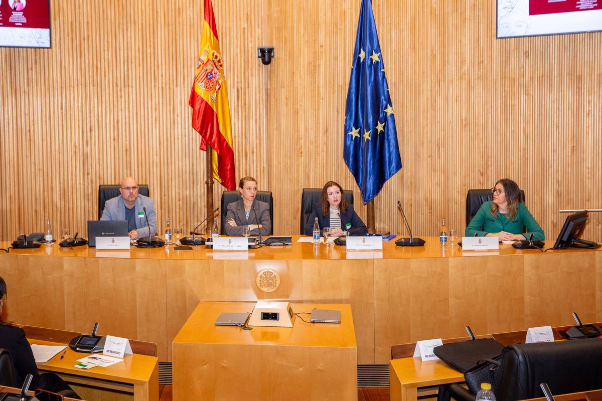 RESUMEN DE LA CUMBRE: DÍA 2 | La segunda jornada de la XIII Cumbre de Mujeres Juristas debate sobre inteligencia artificial, derechos laborales y gobernanza algorítmica