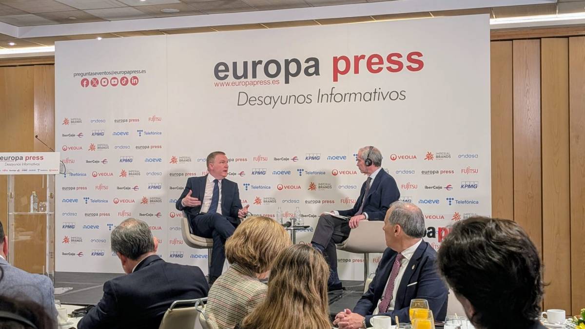Eugenio Ribón participa en el encuentro con el comisario europeo de Justicia organizado por Europa Press