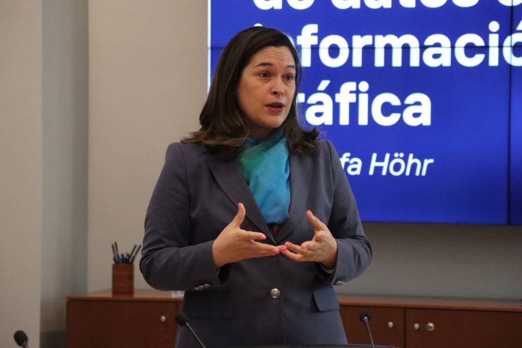 Mabel Klimt en la tercera sesión de los Desayunos ICAM Avanza