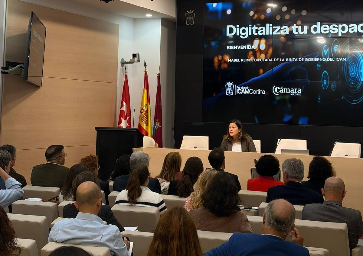 La Diputada Mabel Klimt reivindica una digitalización accesible para toda la abogacía en la inauguración del programa “Digitaliza tu despacho”