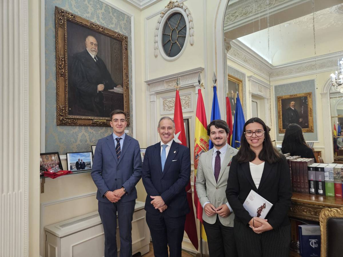 El ICAM y CONEDE refuerzan su colaboración para facilitar el acceso de los estudiantes a la profesión