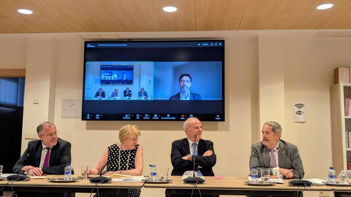 José Ramón Couso defiende en la RAJyL la seguridad jurídica y la financiación estable como claves para afrontar el problema de la vivienda