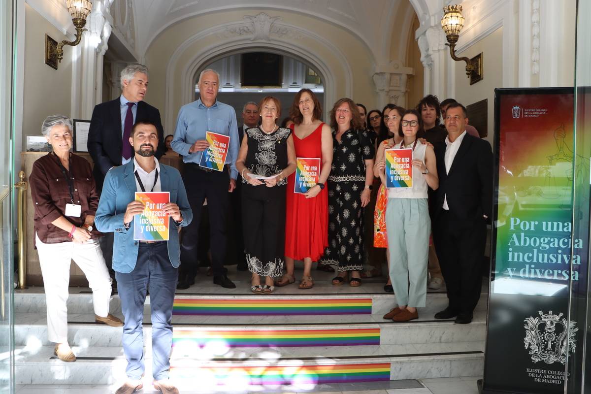El ICAM reafirma su compromiso con la igualdad y la dignidad de las personas LGTBI+ en la lectura de su manifiesto por el Orgullo