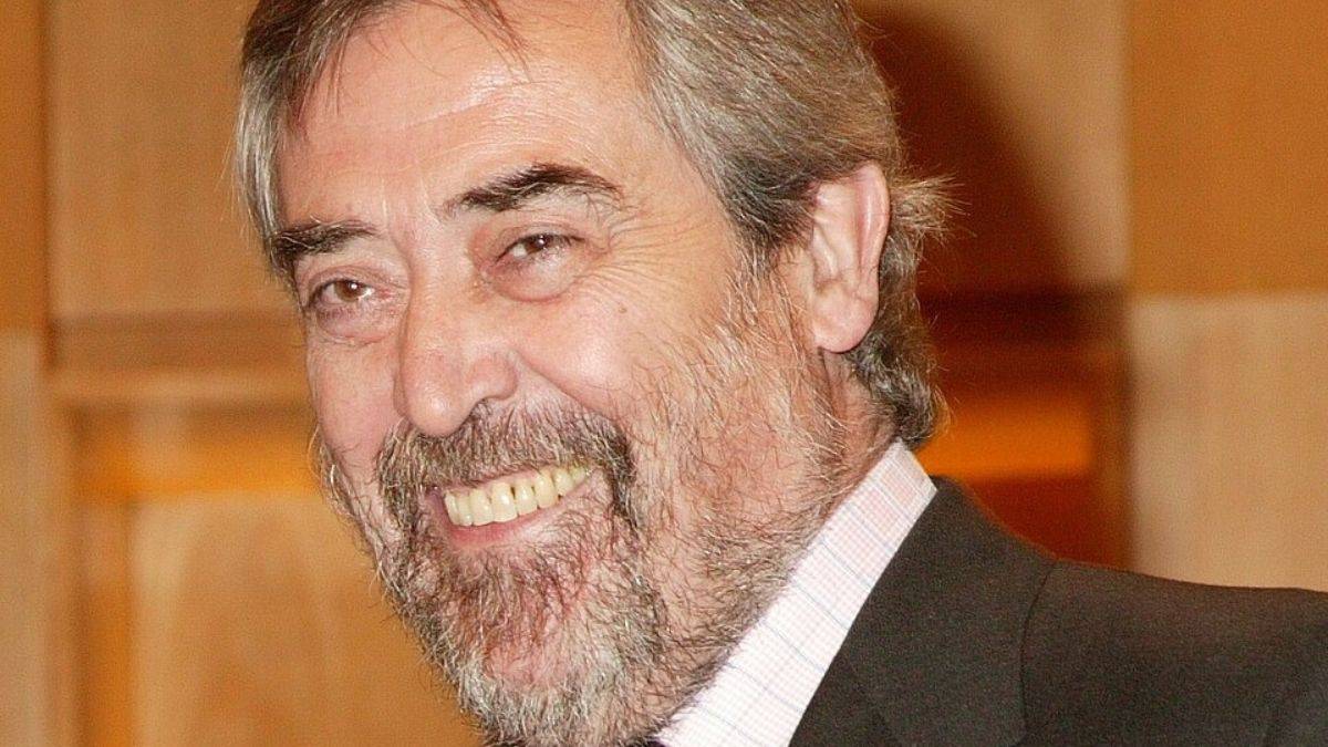 El ICAM concede la Encomienda de la Hermandad al exministro de Justicia socialista Juan Alberto Belloch, impulsor de la primera Ley de Justicia Gratuita en España de la que se cumplen 30 años