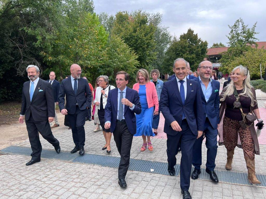 Eugenio Ribón inaugura el Día de las Profesiones invitando a los jóvenes a descubrir su vocación y el valor de servir a los demás Eugenio Ribón inaugura el Día de las Profesiones invitando a los jóvenes a descubrir su vocación y el valor de servir a los demás