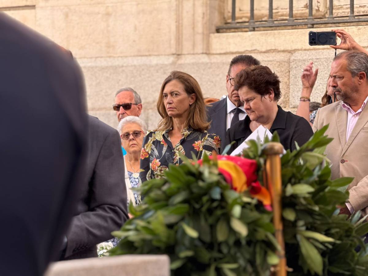 Roberta Poza representa al ICAM en el homenaje a las víctimas del atentado de la calle del Correo