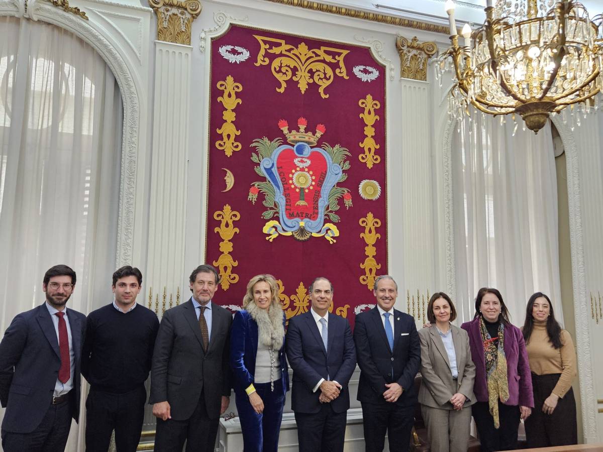 El ICAM recibe en su sede al presidente de la Unión Internacional de ...